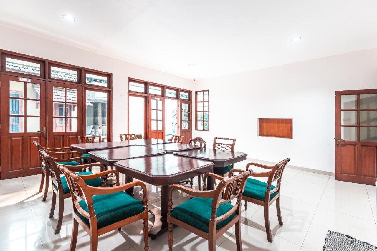 Oyo 1990 Kost Kuningan Executive Boading House Setiabudi Джакарта Екстериор снимка