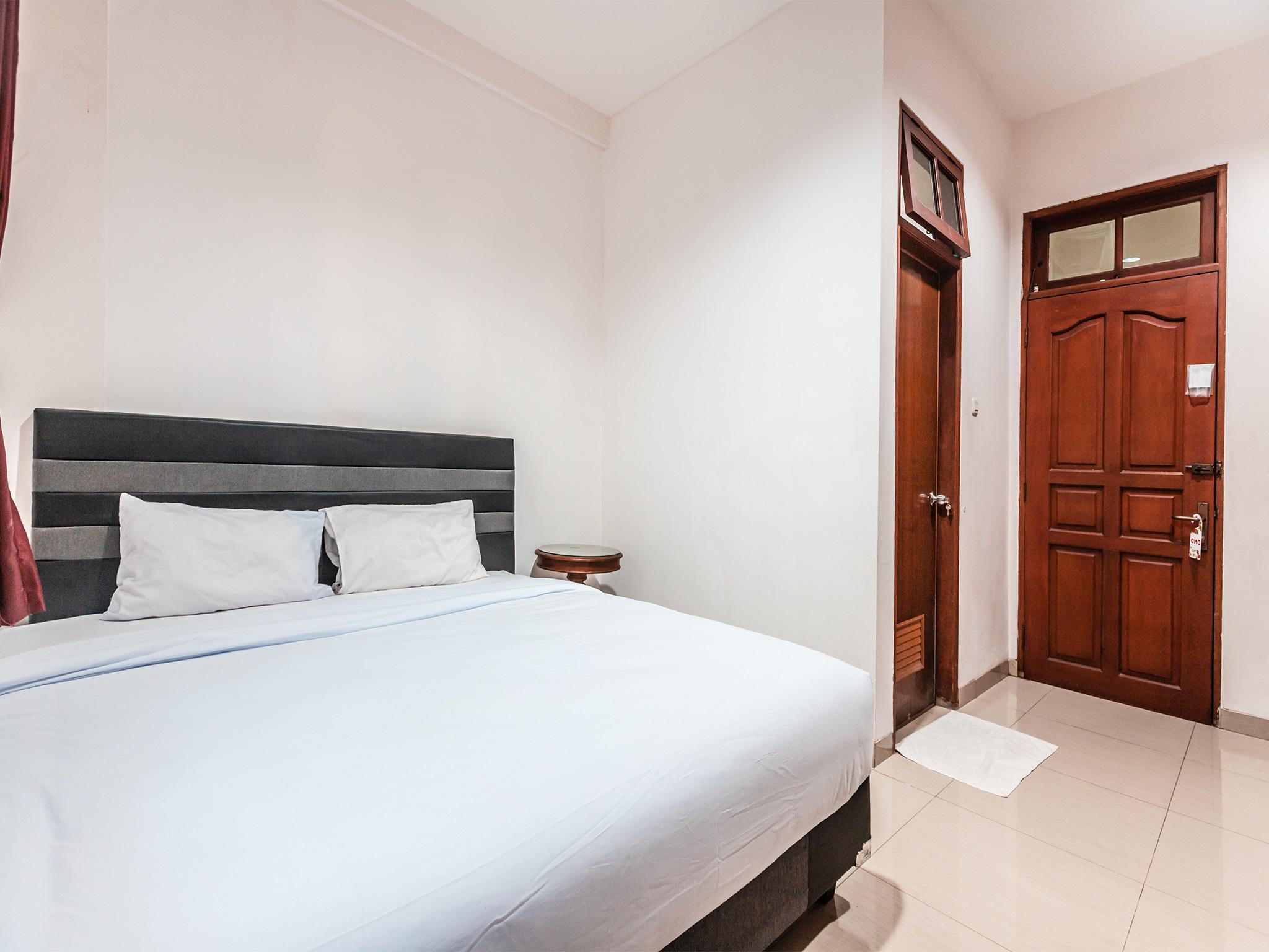 Oyo 1990 Kost Kuningan Executive Boading House Setiabudi Джакарта Екстериор снимка