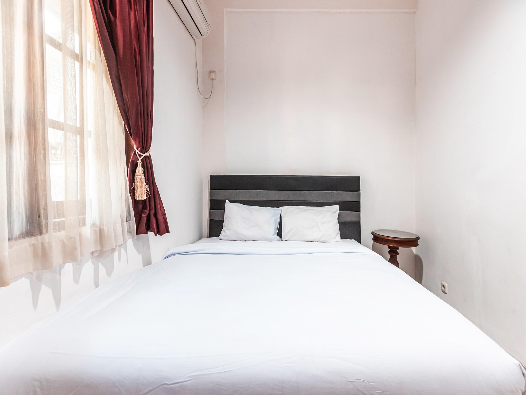 Oyo 1990 Kost Kuningan Executive Boading House Setiabudi Джакарта Екстериор снимка
