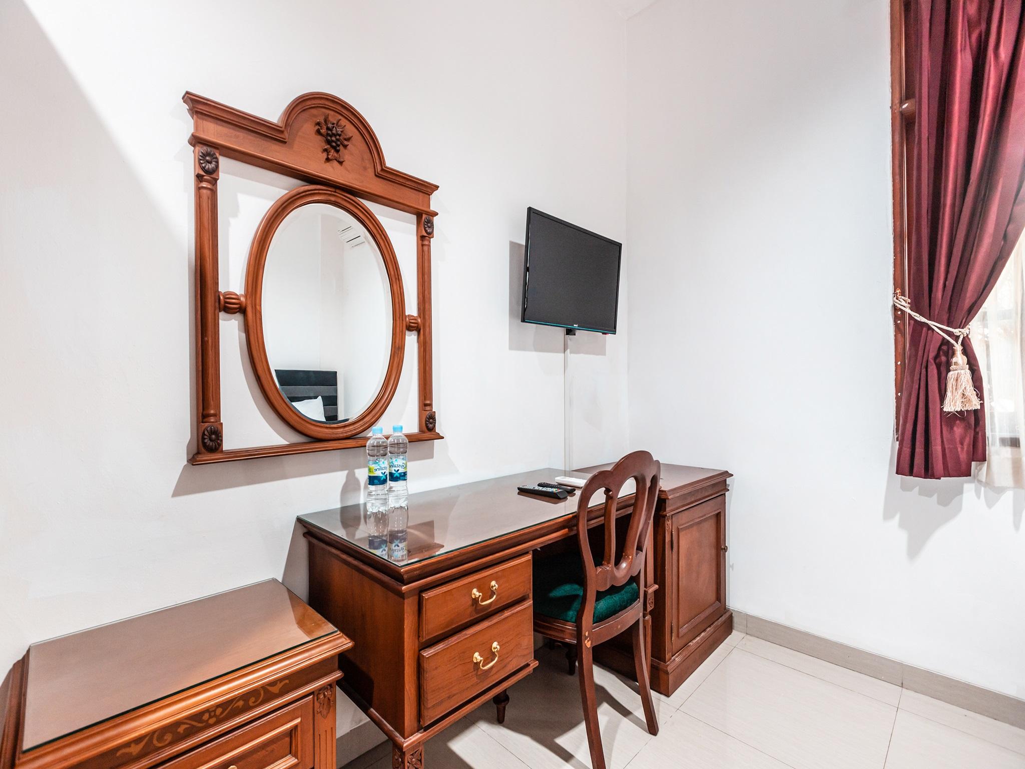 Oyo 1990 Kost Kuningan Executive Boading House Setiabudi Джакарта Екстериор снимка